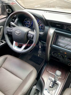 Xe Toyota Fortuner 2.4G 4x2 AT 2019