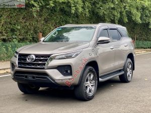 Xe Toyota Fortuner 2.4G 4x2 AT 2020