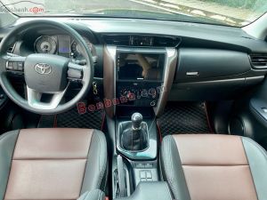 Xe Toyota Fortuner 2.4G 4x2 MT 2018