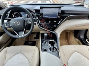 Xe Toyota Camry 2.0Q 2022