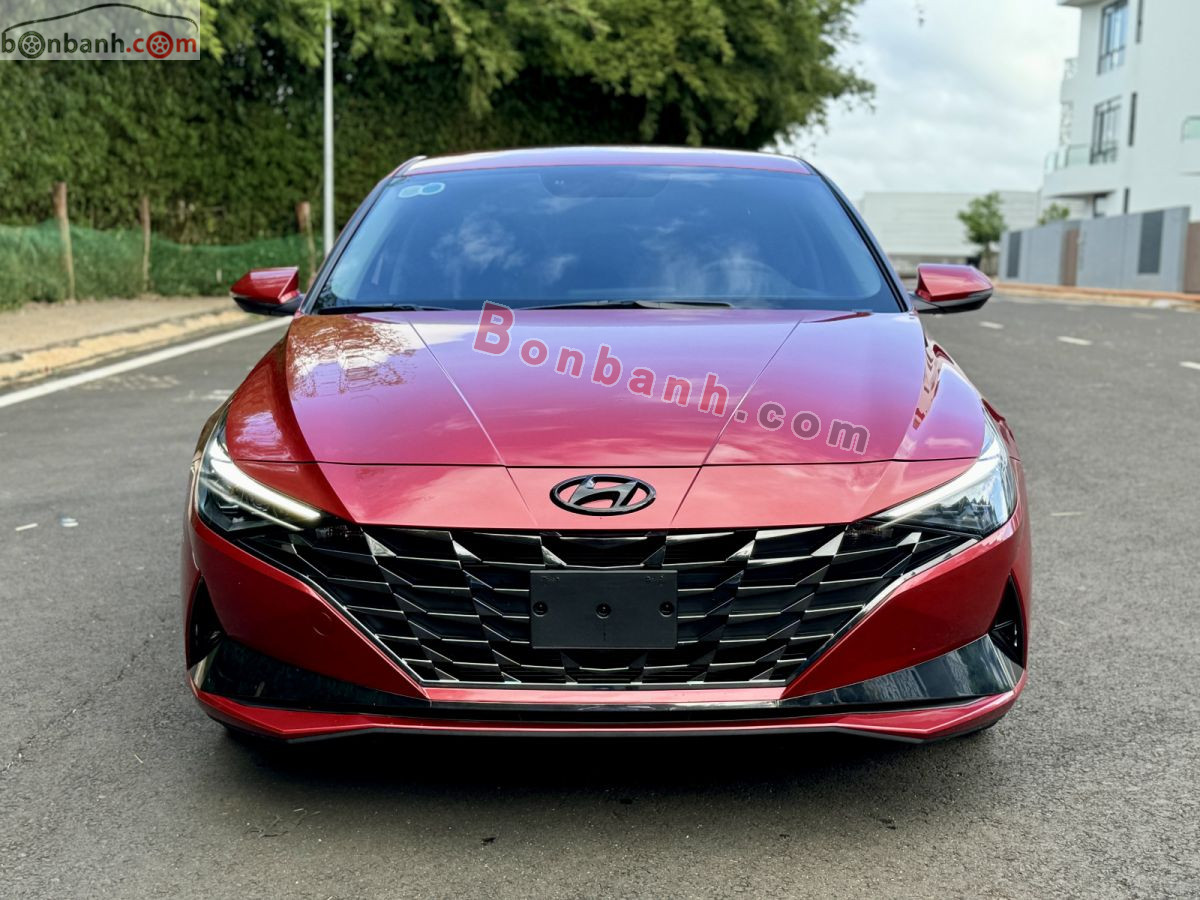 Elantra 1.6 AT Đặc biệt