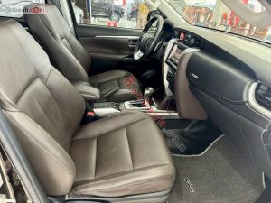 Xe Toyota Fortuner 2.4G 4x2 AT 2019