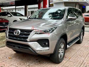 Xe Toyota Fortuner 2.4L 4x2 MT 2022