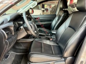 Xe Toyota Hilux 2.4L 4x2 MT 2020