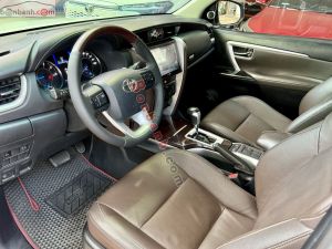 Xe Toyota Fortuner 2.4G 4x2 AT 2019